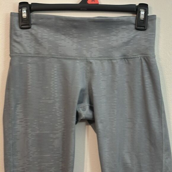ADIDAS | Climalite Midrise Women’s Grey Capris Workout Leggings Size S - Picture 3 of 9